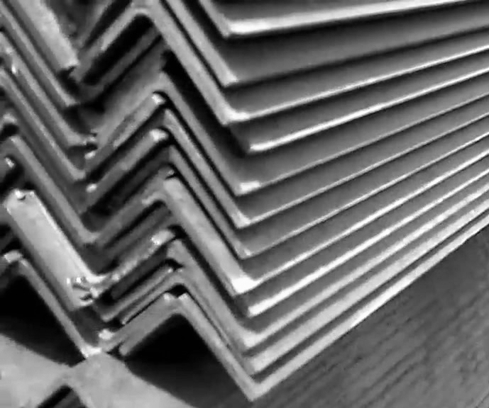 уголок 25 мм